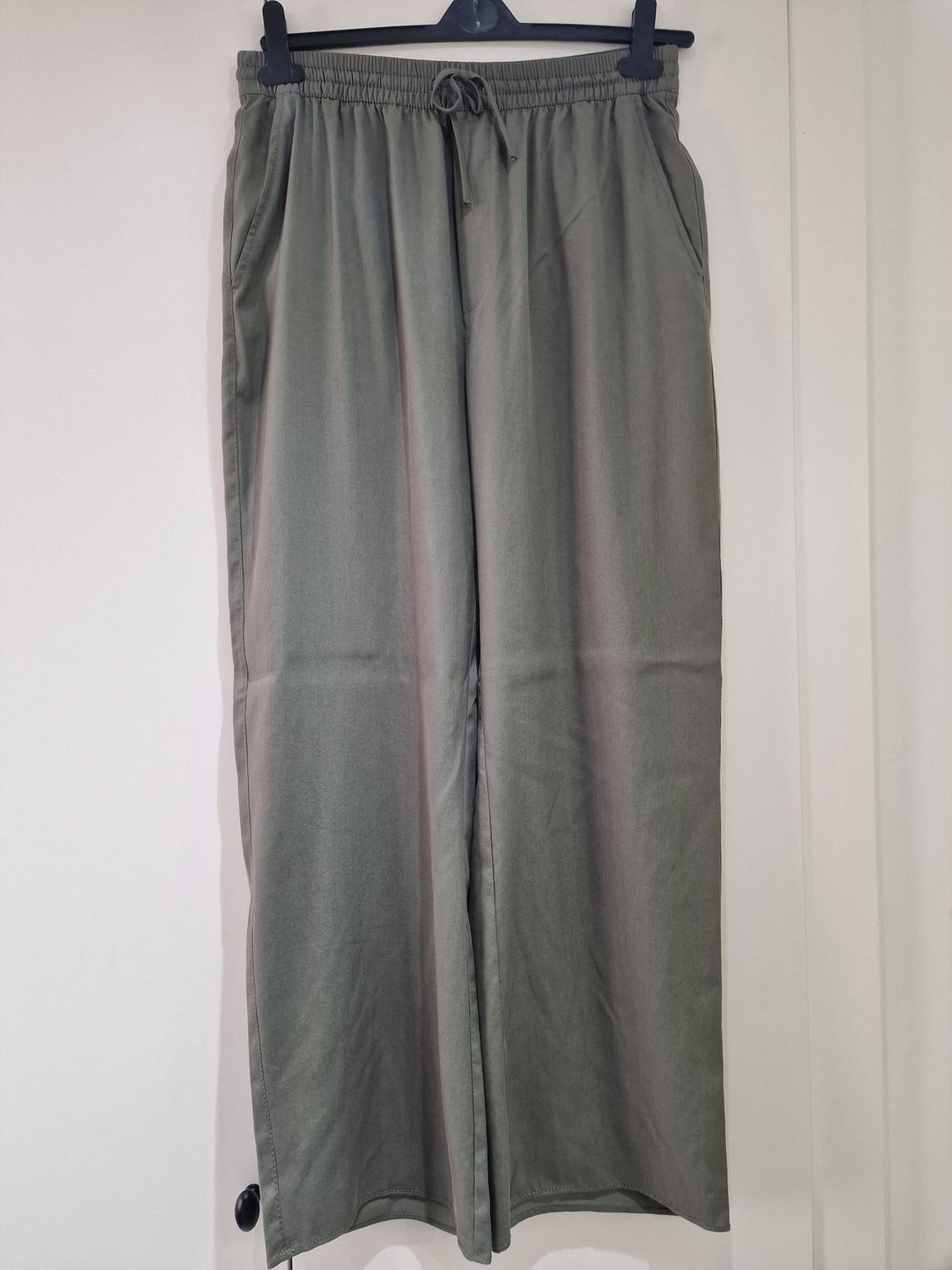 RELAXED TROUSERS
