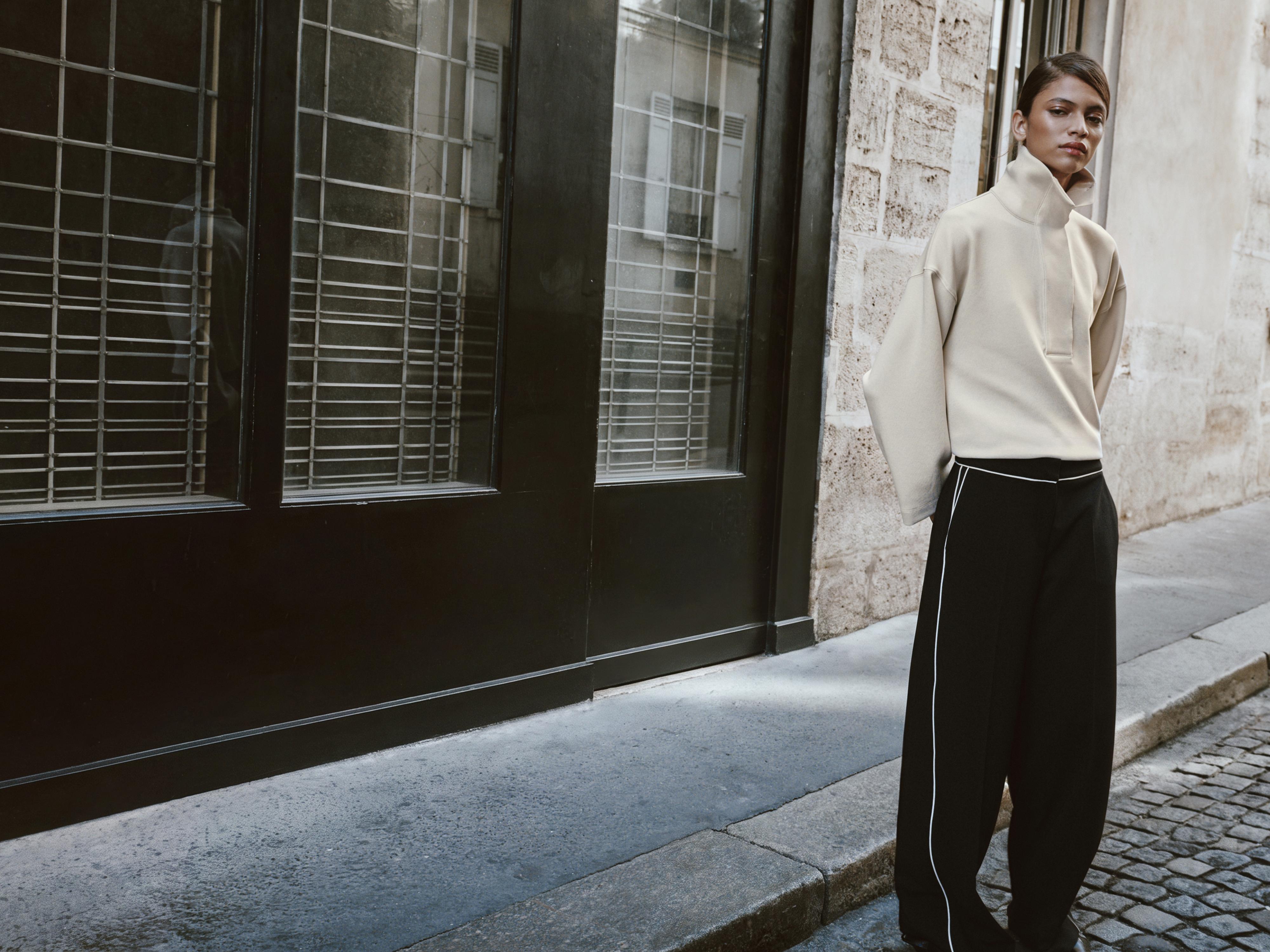 Contrast Piping Pants by Zara