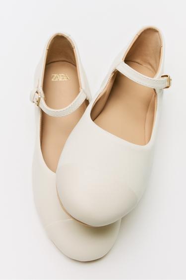 LEATHER BALLET FLATS - White by Zara