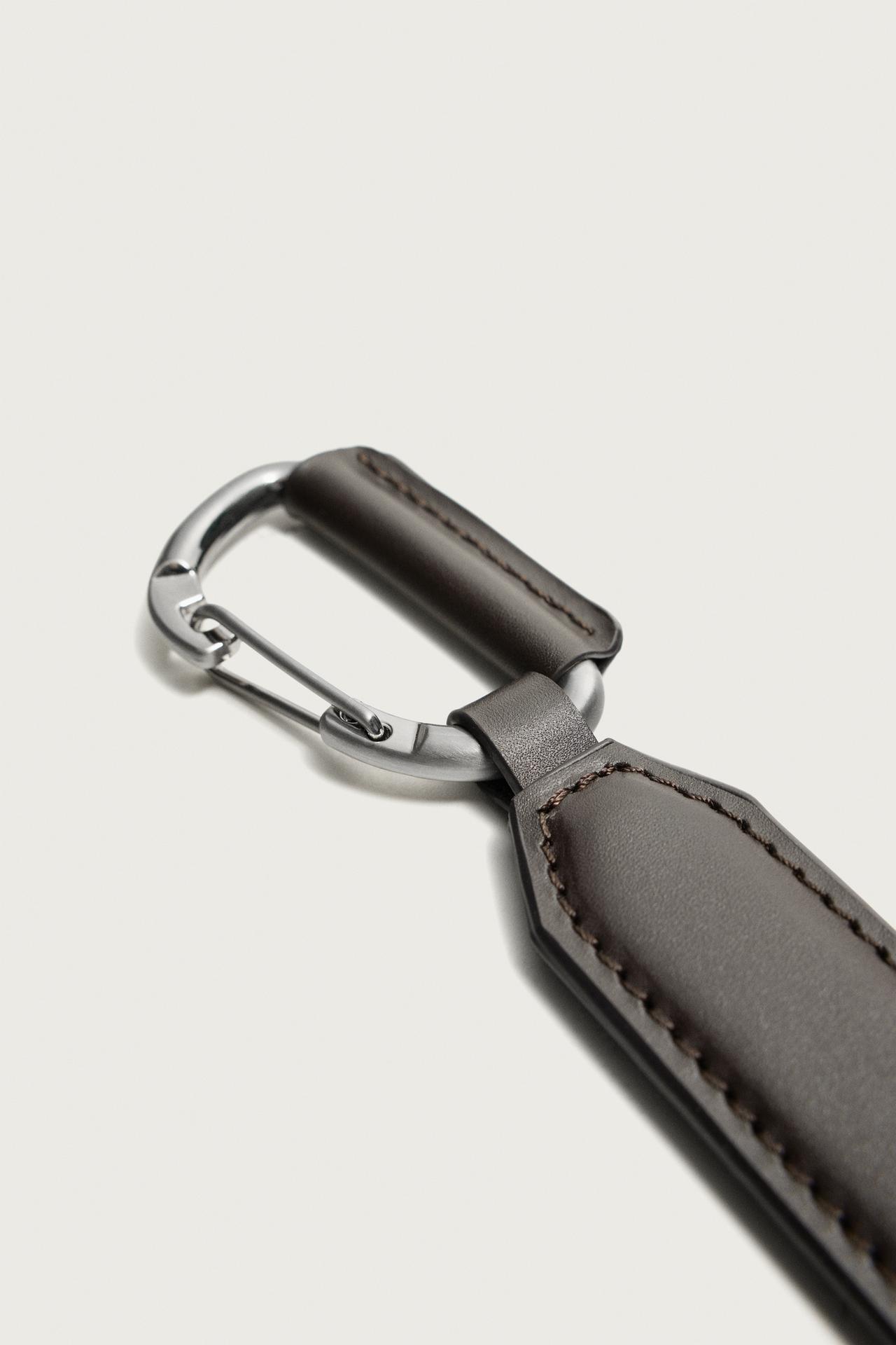 LEATHER KEY RING — Brown