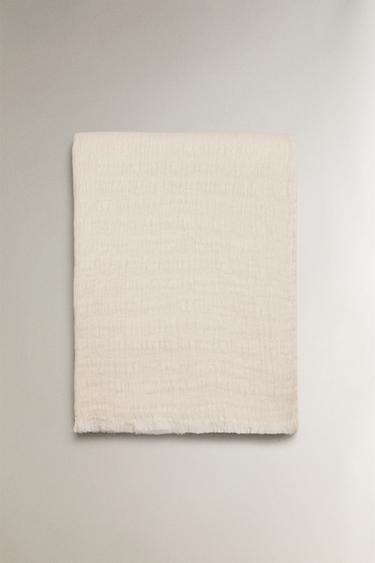 TEXTURED JACQUARD THROW - Ecru by Zara