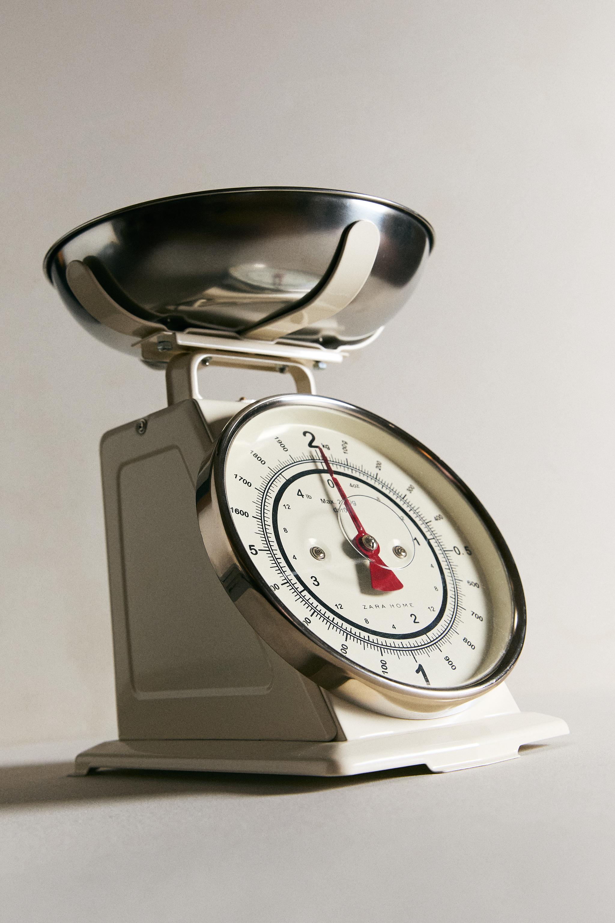 RETRO-STYLE SCALE