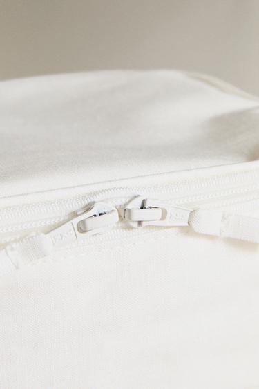 TROUSSE DE TOILETTE LIN UNI GRAND FORMAT - Blanc cassé de Zara - Image 2
