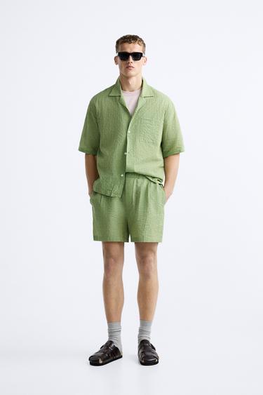 CHECKED TEXTURED BERMUDA SHORTS - Light green by Zara