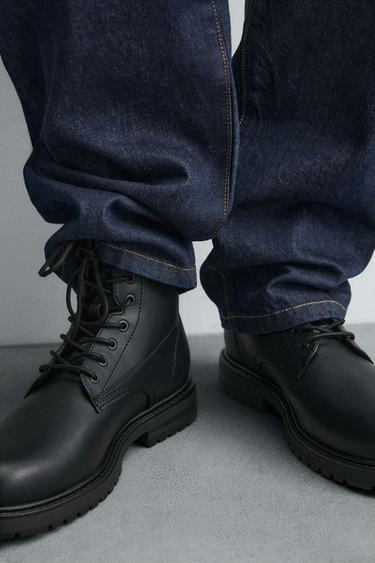 BOTTES À LACETS AVEC VOLUME - Noir de Zara - Image 2