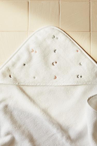 CAPE DE BAIN BEBÉ LUNES ÉTOILES - Blanc cassé de Zara