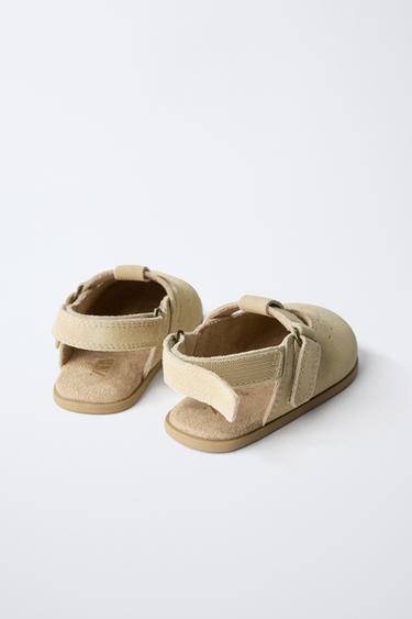 SABOTS BAREFOOT EN CUIR - Marron sable de Zara - Image 5