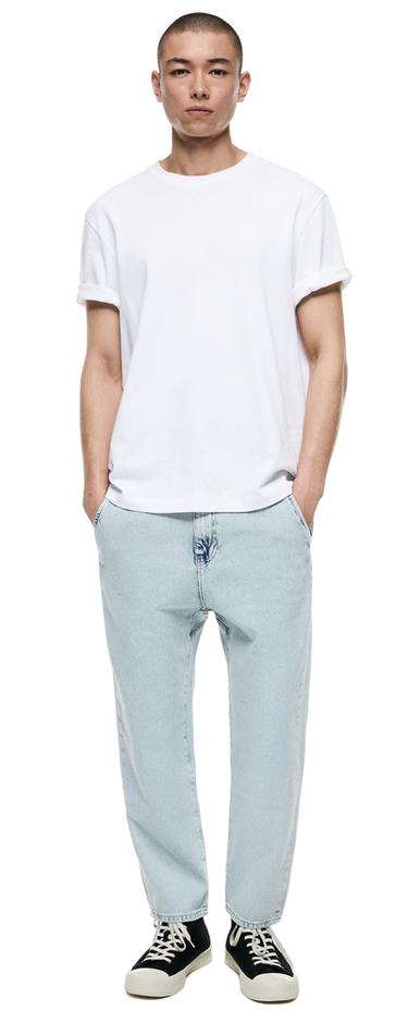 Este pantalón azul de Zara es más cómodo y mucho más favorecedor que unos  jeans