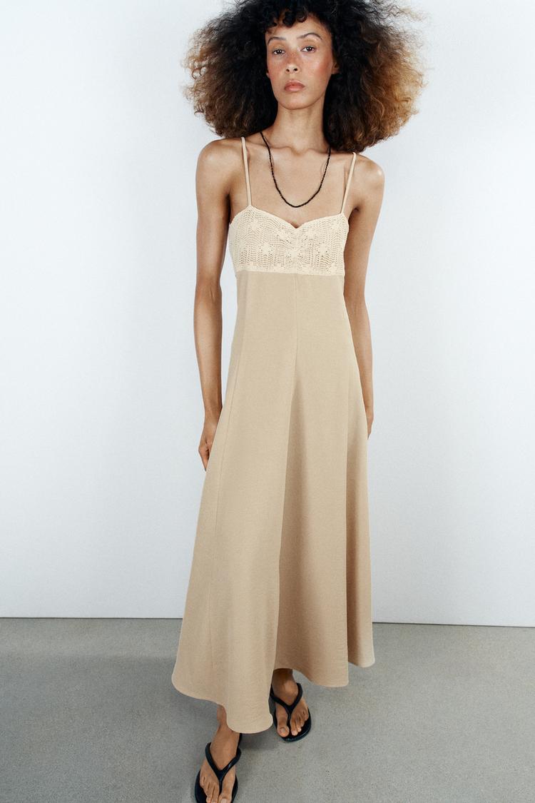 Vestido midi con tirantes contrastantes 3