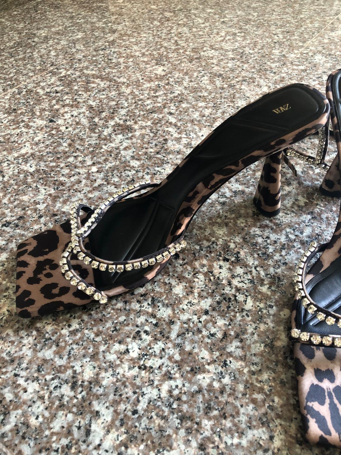 HEELED SANDALS WITH RHINESTONE STRAPS - Image 3