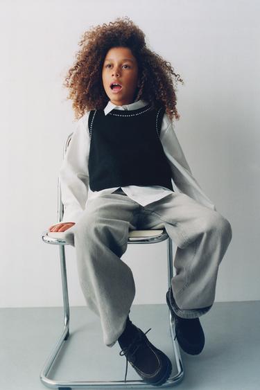 CHEMISE UNIE AVEC GILET EN MAILLE ET PERLES - Noir de Zara