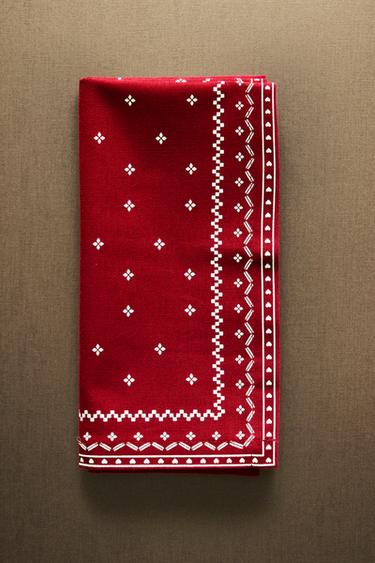 PACK OF COTTON WINTER CHRISTMAS NAPKINS (PACK OF 2) - Red by Zara