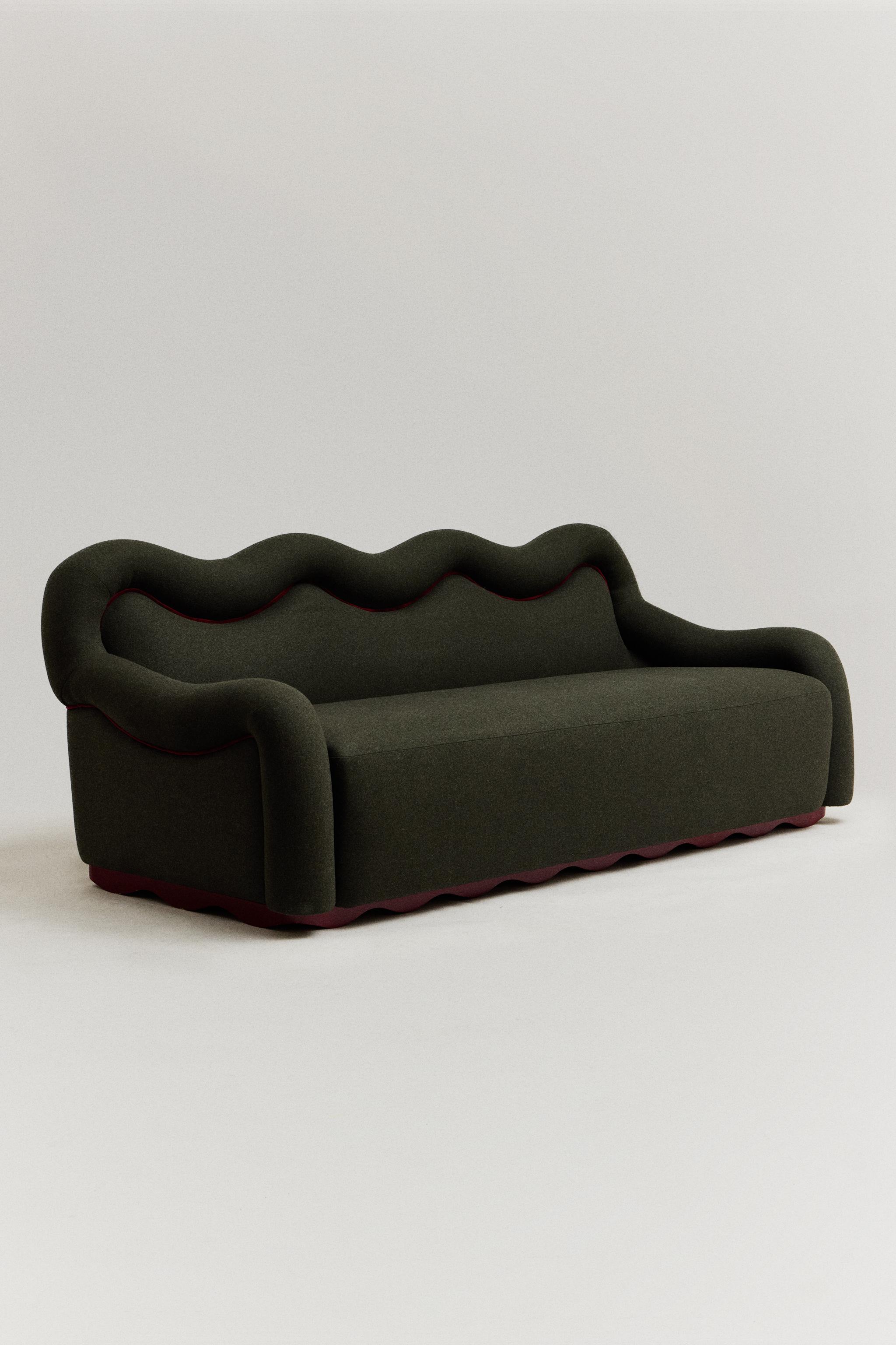 THE BRETONITA SOFA