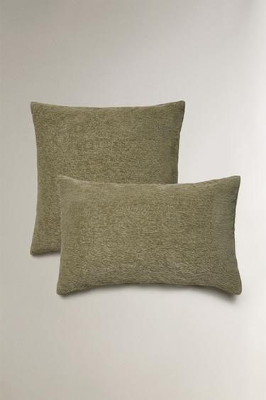 غلاف وسادة شينيل - أخضر وسط الخاص بـ Zara - صورة 0