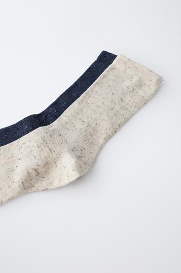 LOT DE DEUX PAIRES DE CHAUSSETTES MONTANTES BOTONATO - Beige clair de Zara - Image 1