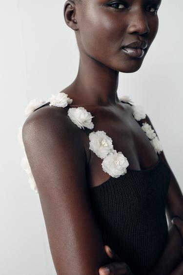 FLORAL KNIT TOP - Black by Zara