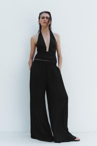 ТОП С ДРАПИРОВКОЙ И ГОРЛОВИНОЙ ХАЛТЕР — ЧЕРНЫЙ от Zara