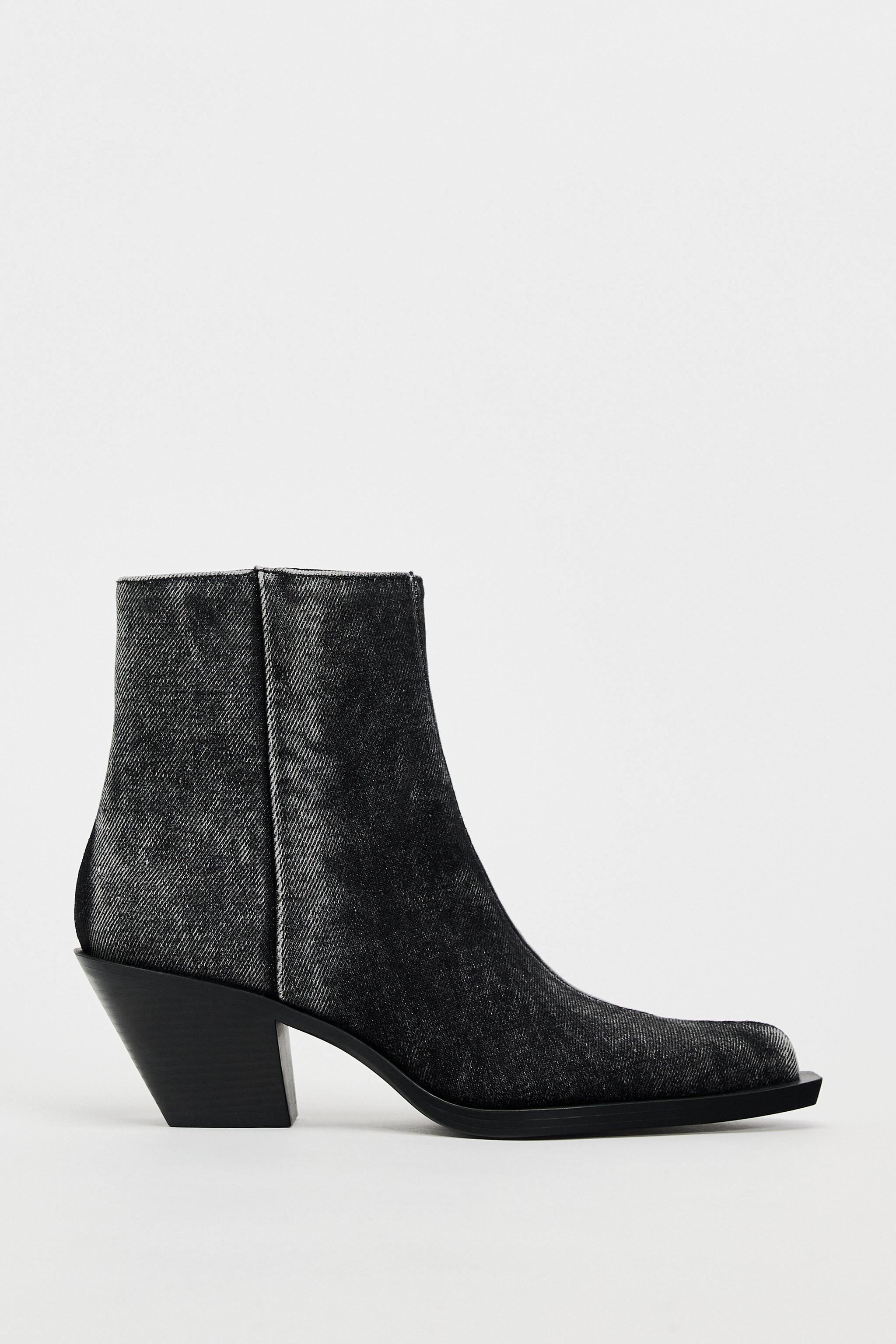 BUCKLED STRAP ANKLE BOOTS - Black