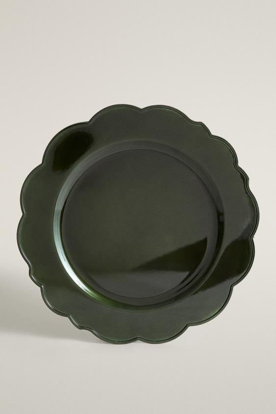 Zara CHRISTMAS SOLID-COLOR WAVY SERVICE PLATE - Green - Image 0