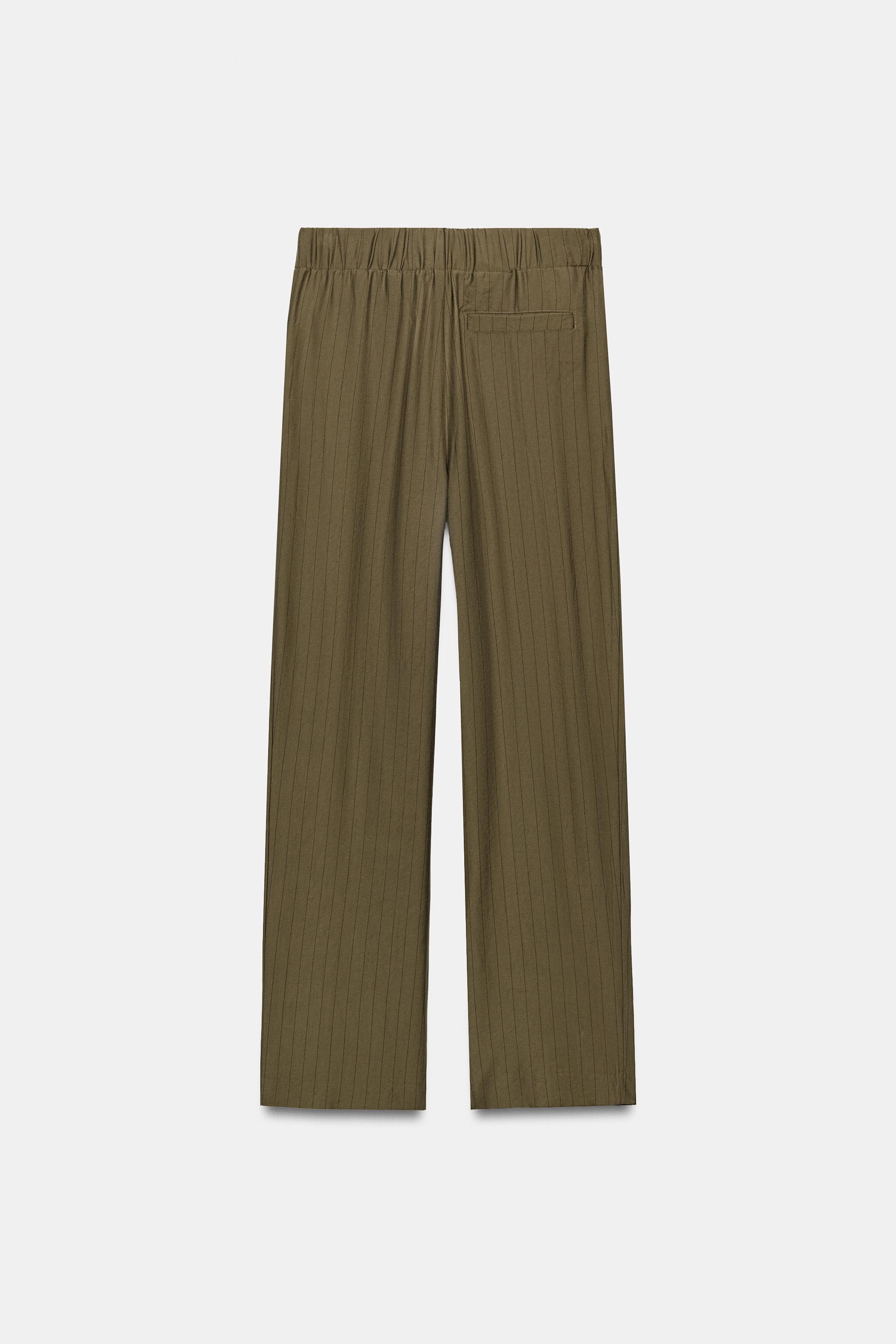 PLEATED FLOWY PANTS