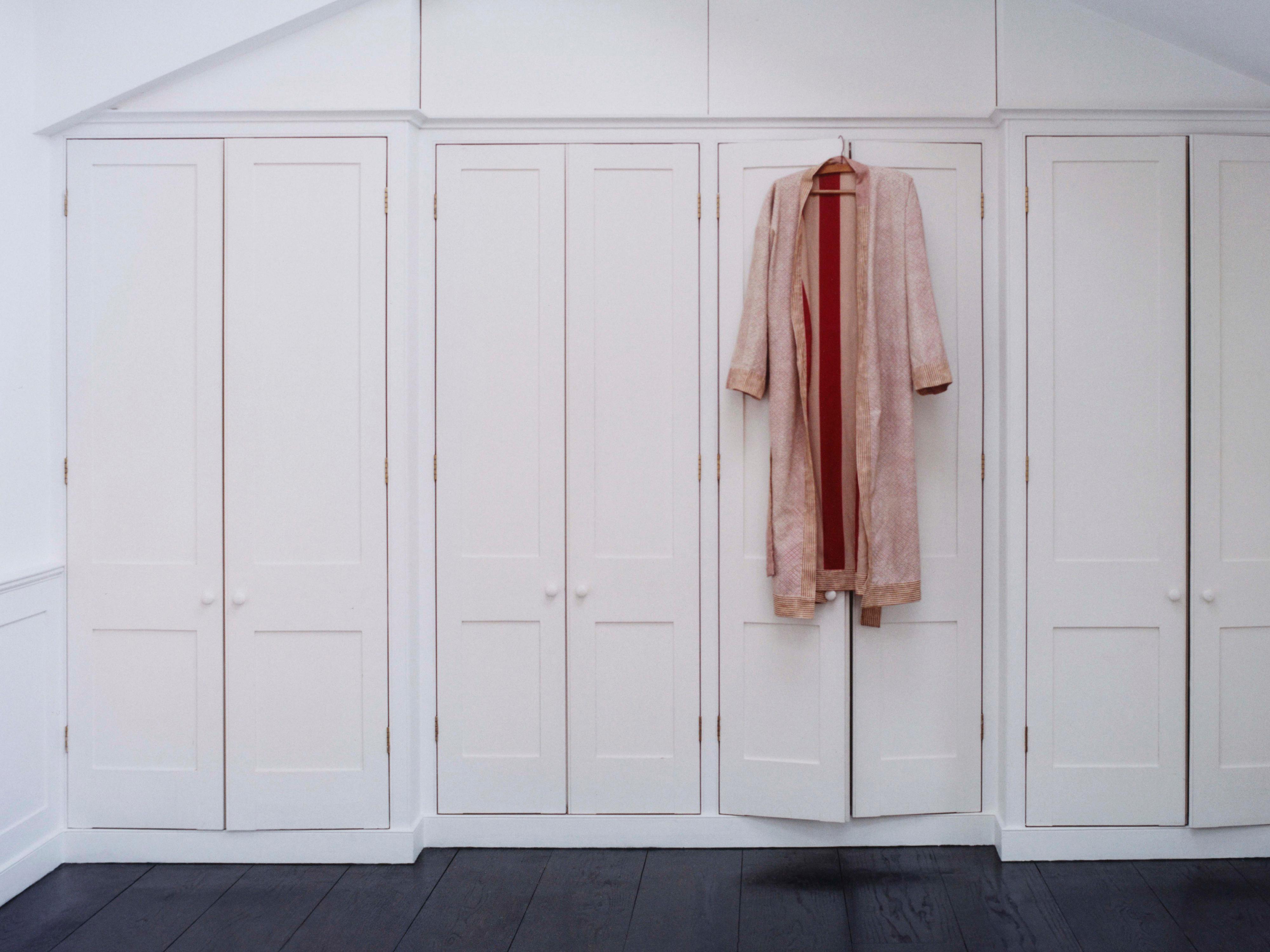 MIXED-PRINT ROBE | KATHARINE POLE — Beige