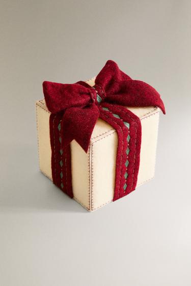 MEDIUM LIGHT-UP CHRISTMAS GIFT - Oyster-white by Zara - Image 1