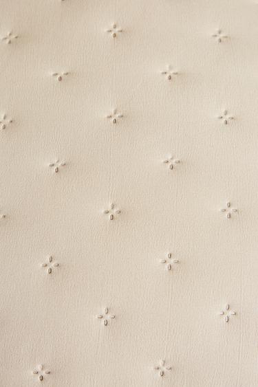 HOUSSE DE COUSSIN ÉDREDON MATELASSÉ POIS - Beige de Zara - Image 2