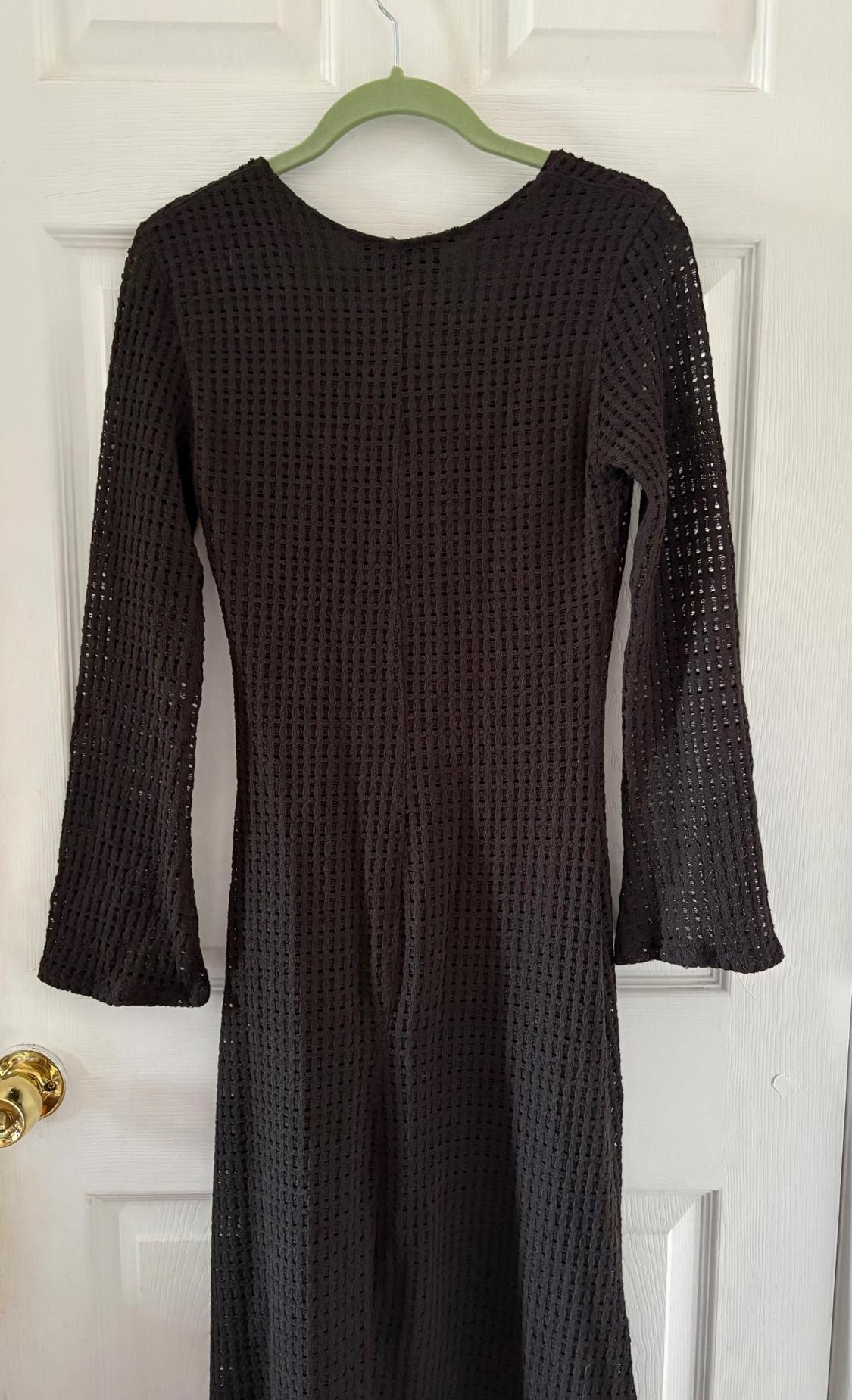 MIDI CROCHET DRESS WITH HARDWARE - Image 3