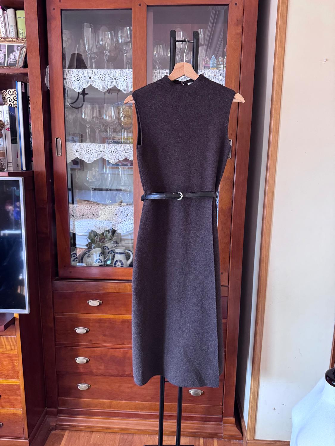 LONG KNIT DRESS WITH BELT - Image 2