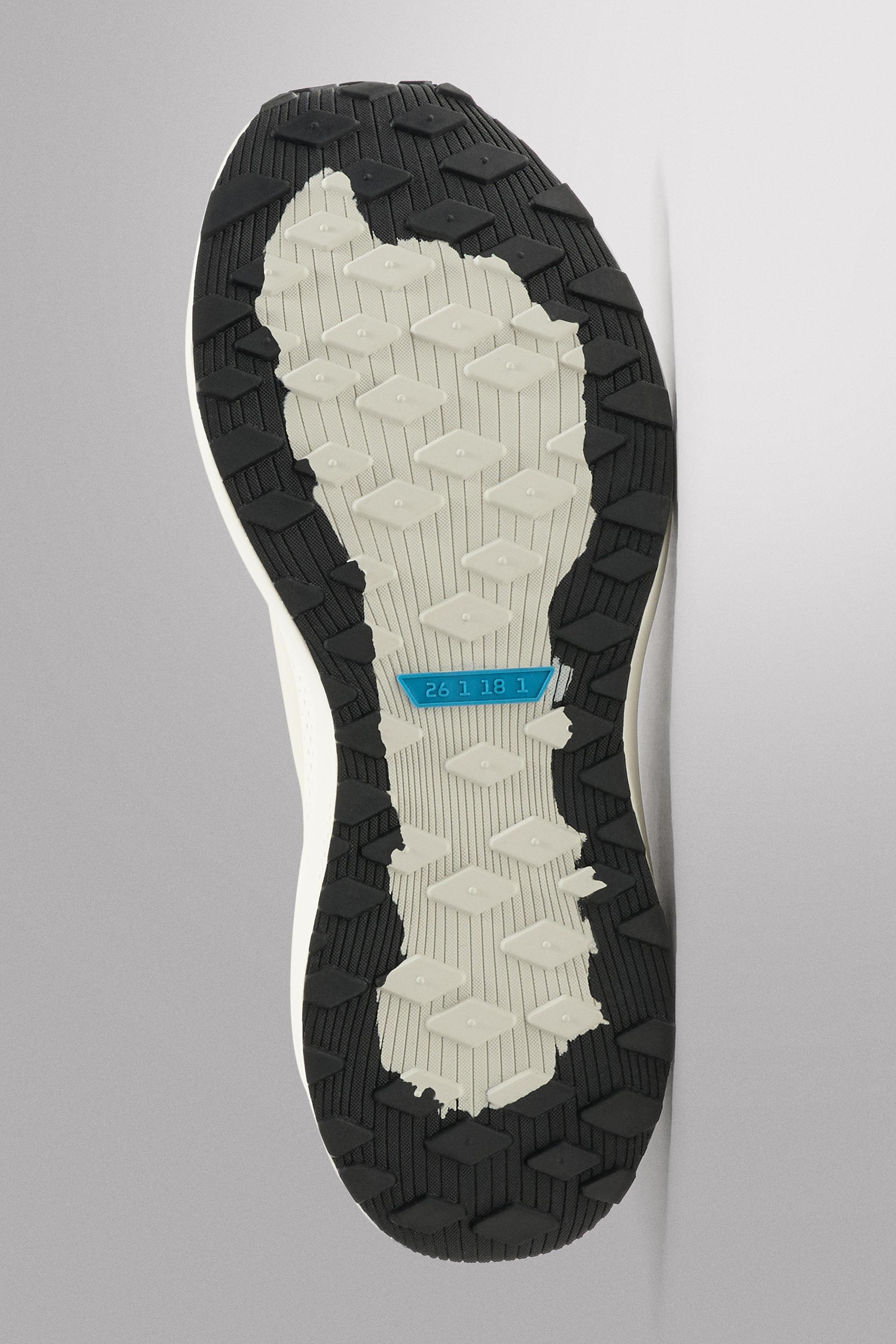 さはら ATHLETIC SNEAKERS - Black | ZARA United States
