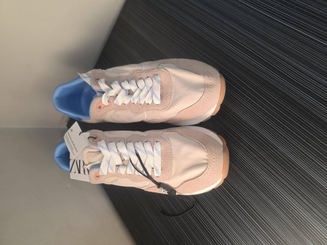 CONTRAST RUNNING TRAINERS - Image 2