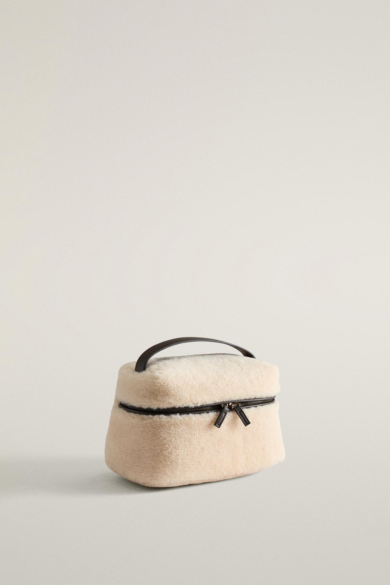 SHEARLING MAKEUP BAG — Beige