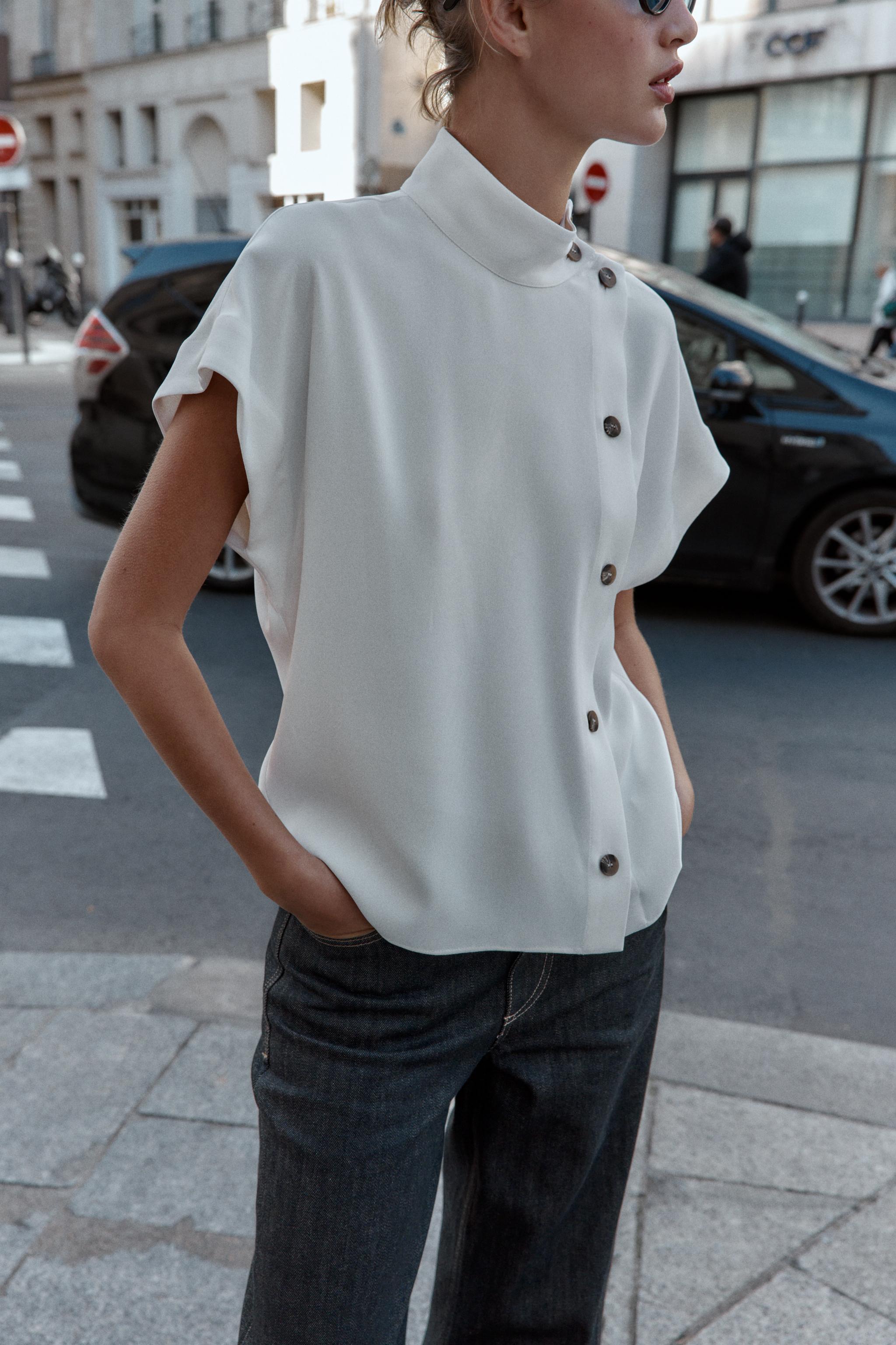 CHEMISE À BOUTONS CONTRASTÉS