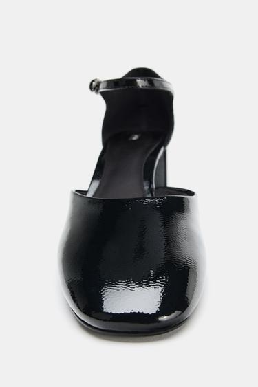 Zara PATENT FINISH MARY JANES - Black