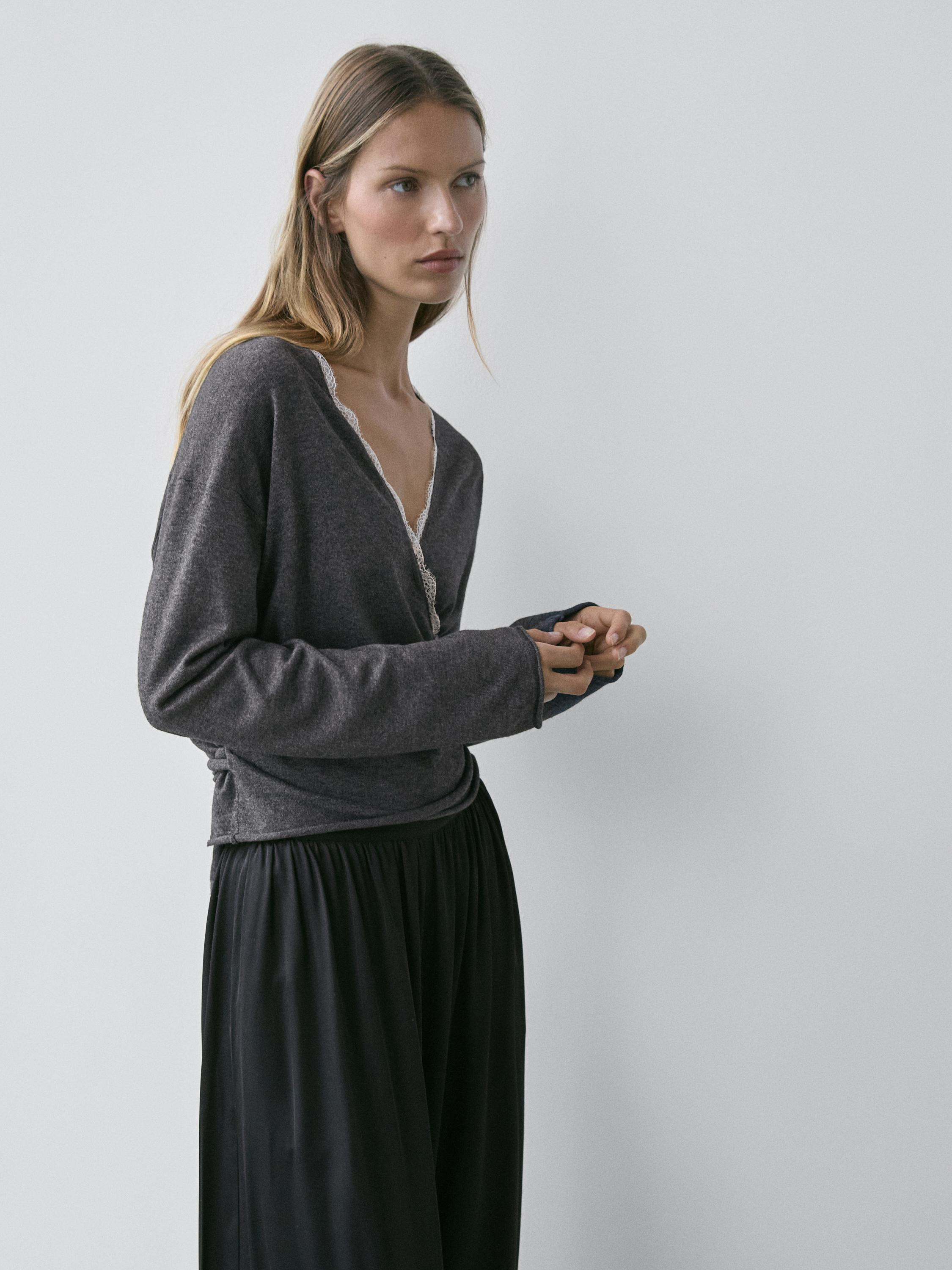 Cardigan en maille croisée avec détails dentelle