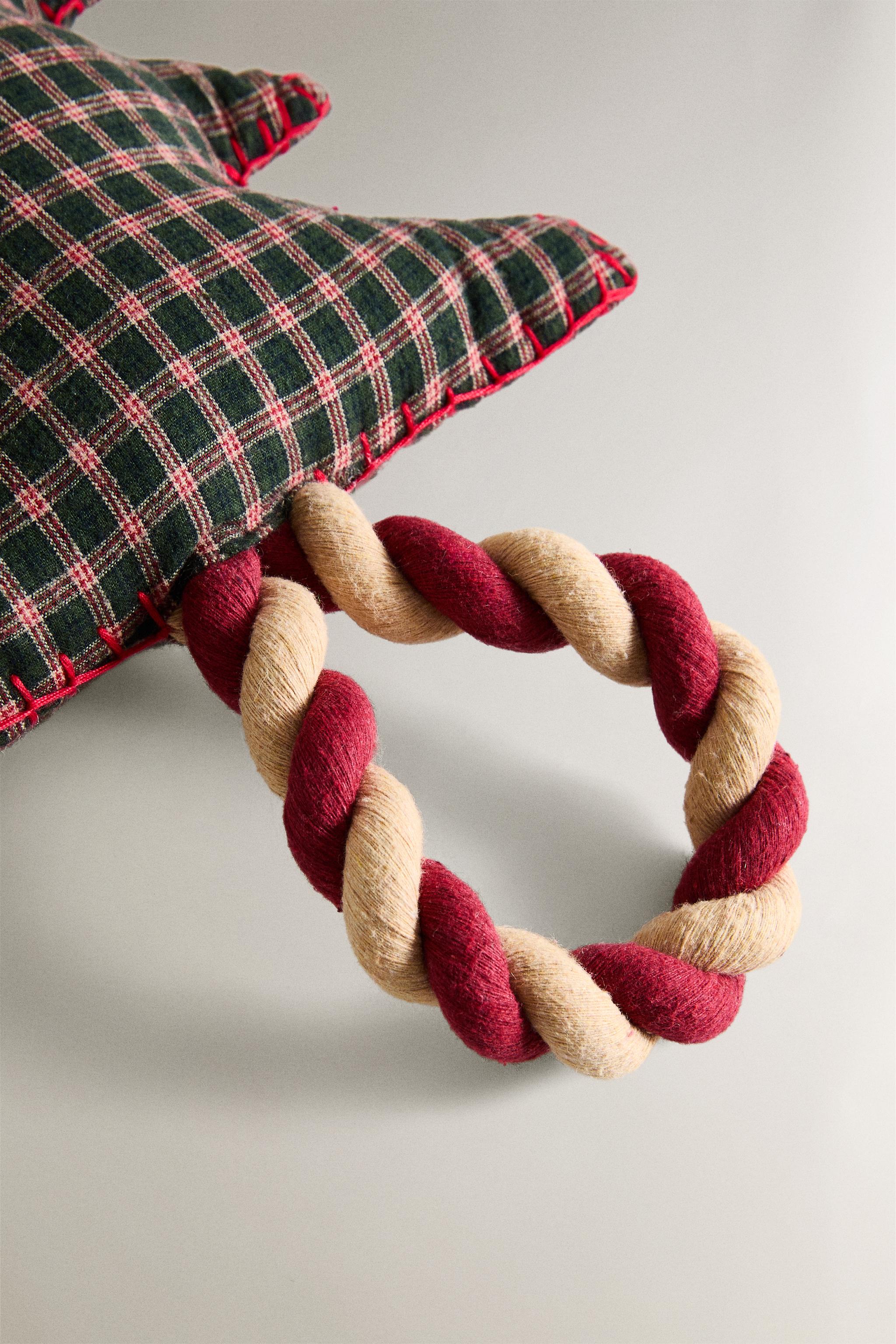 CHRISTMAS TREE PET CHRISTMAS TREE