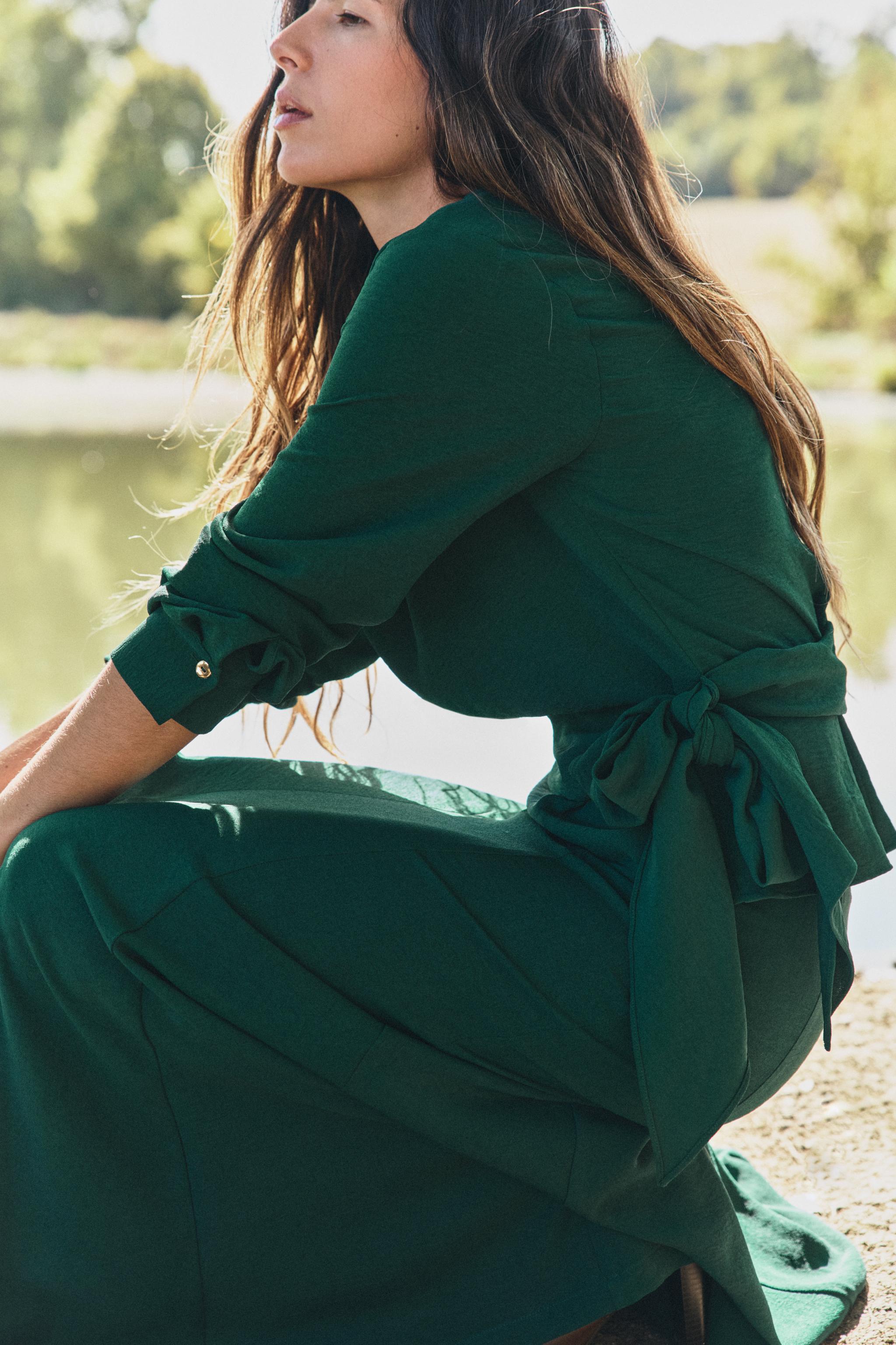 BOW BLOUSE