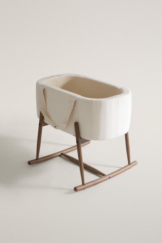 BEUKENHOUTEN BABY REISWIEG | CHARLIE KRAAN - Bruin van Zara - Afbeelding 0