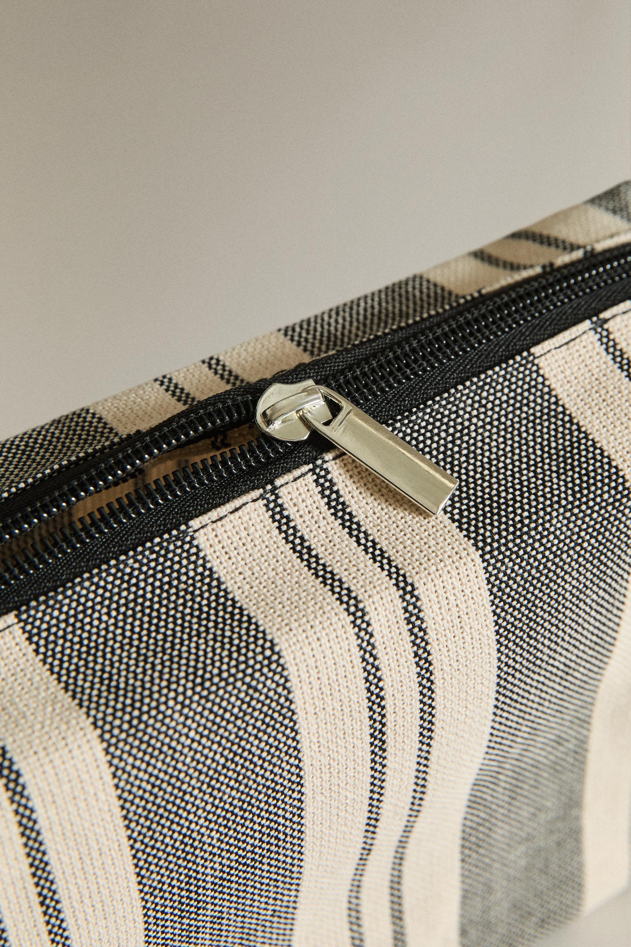 STRIPED WATERPROOF COTTON MAKEUP BAG