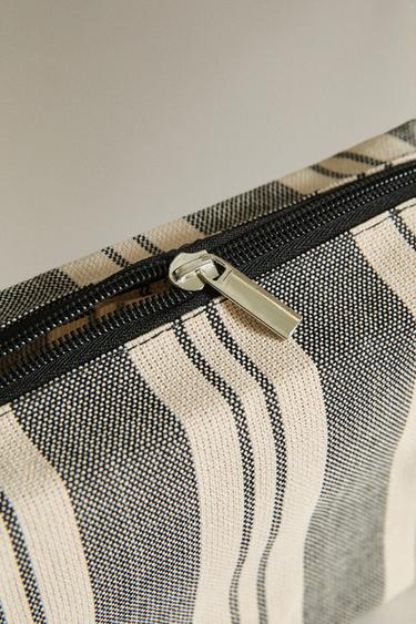 TROUSSE DE TOILETTE IMPERMÉABLE COTON RAYÉ - Noir de Zara - Image 3