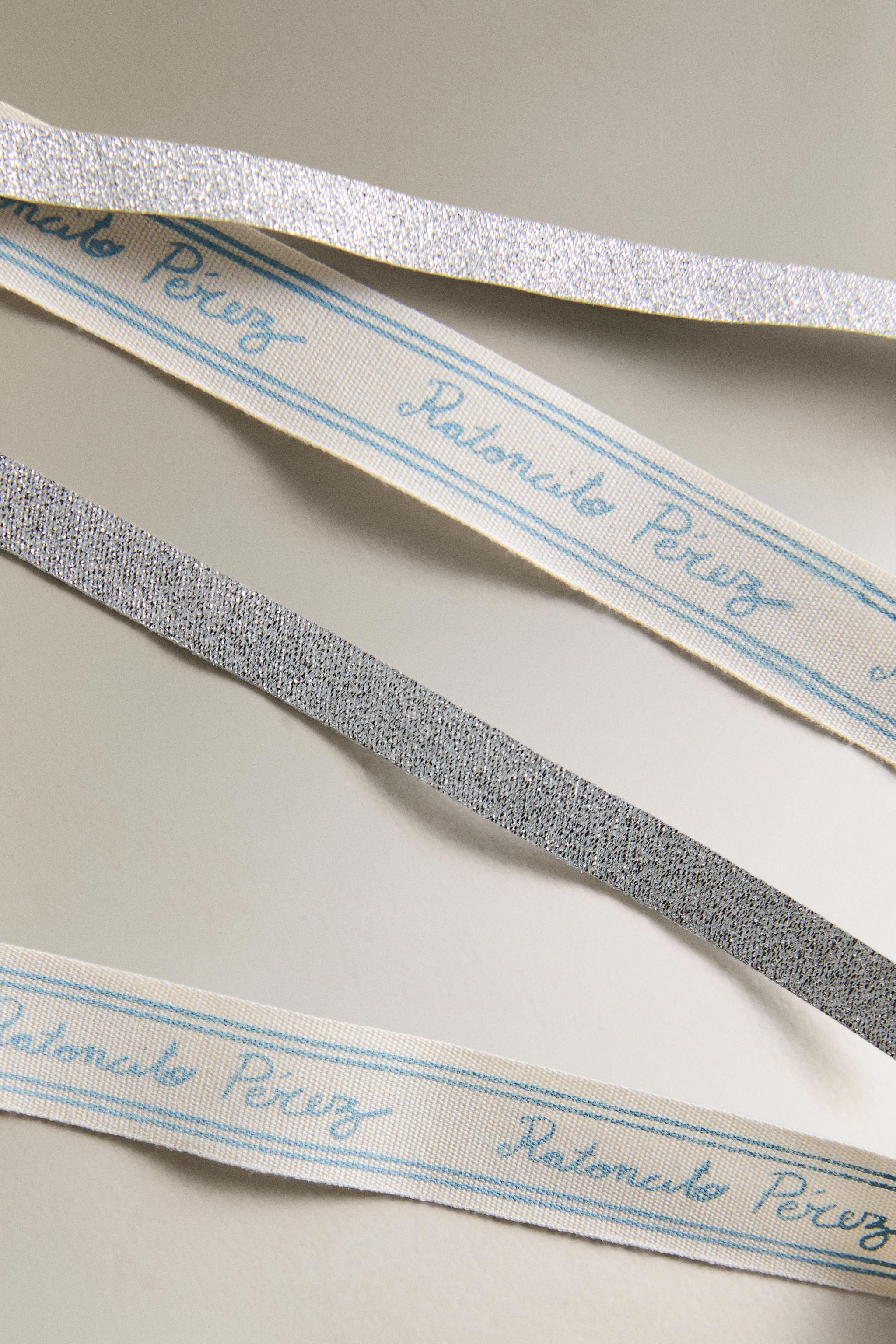 MR. PÉREZ GIFT RIBBON