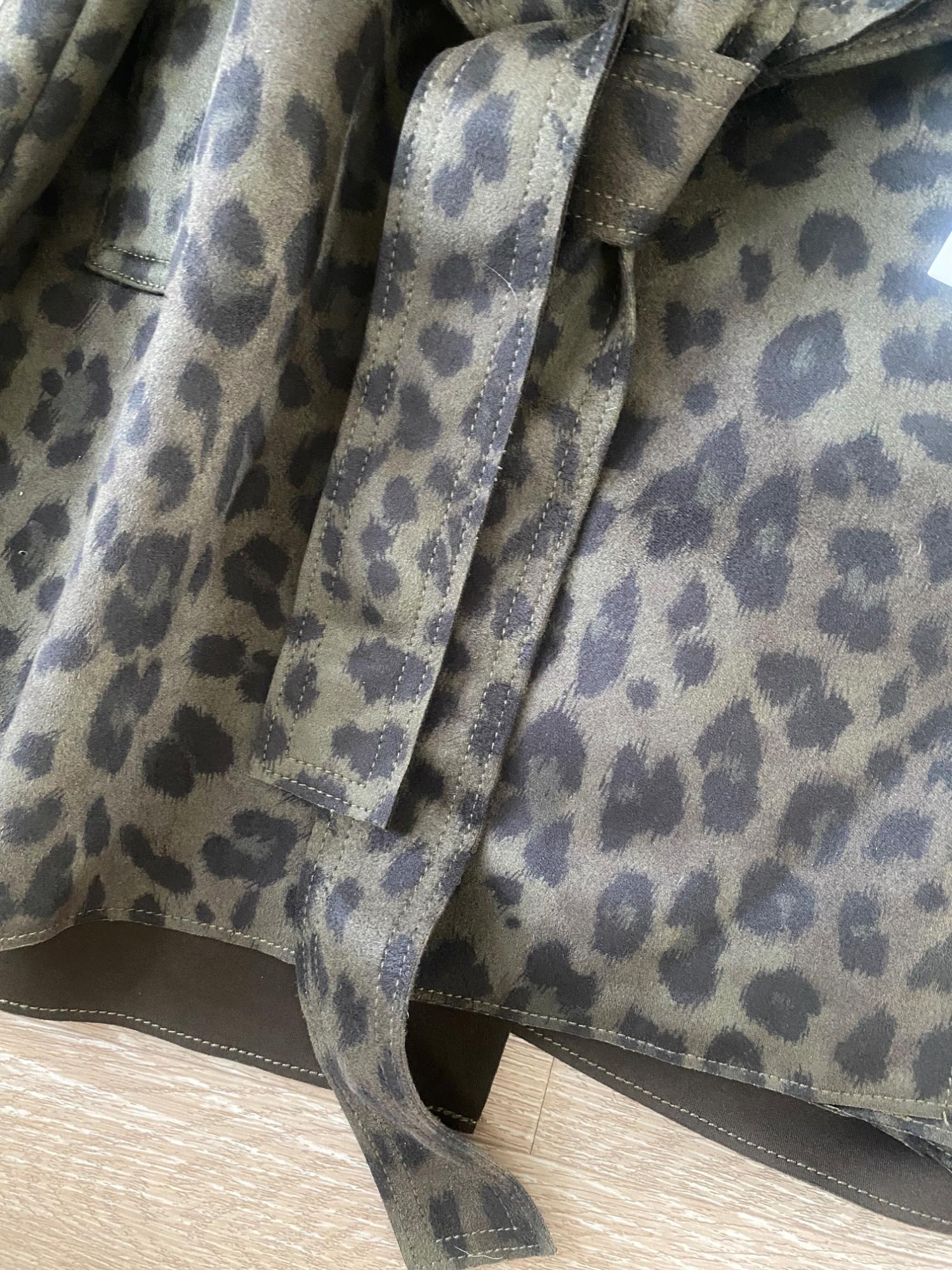 FAUX SUEDE ANIMAL PRINT CROPPED TRENCH