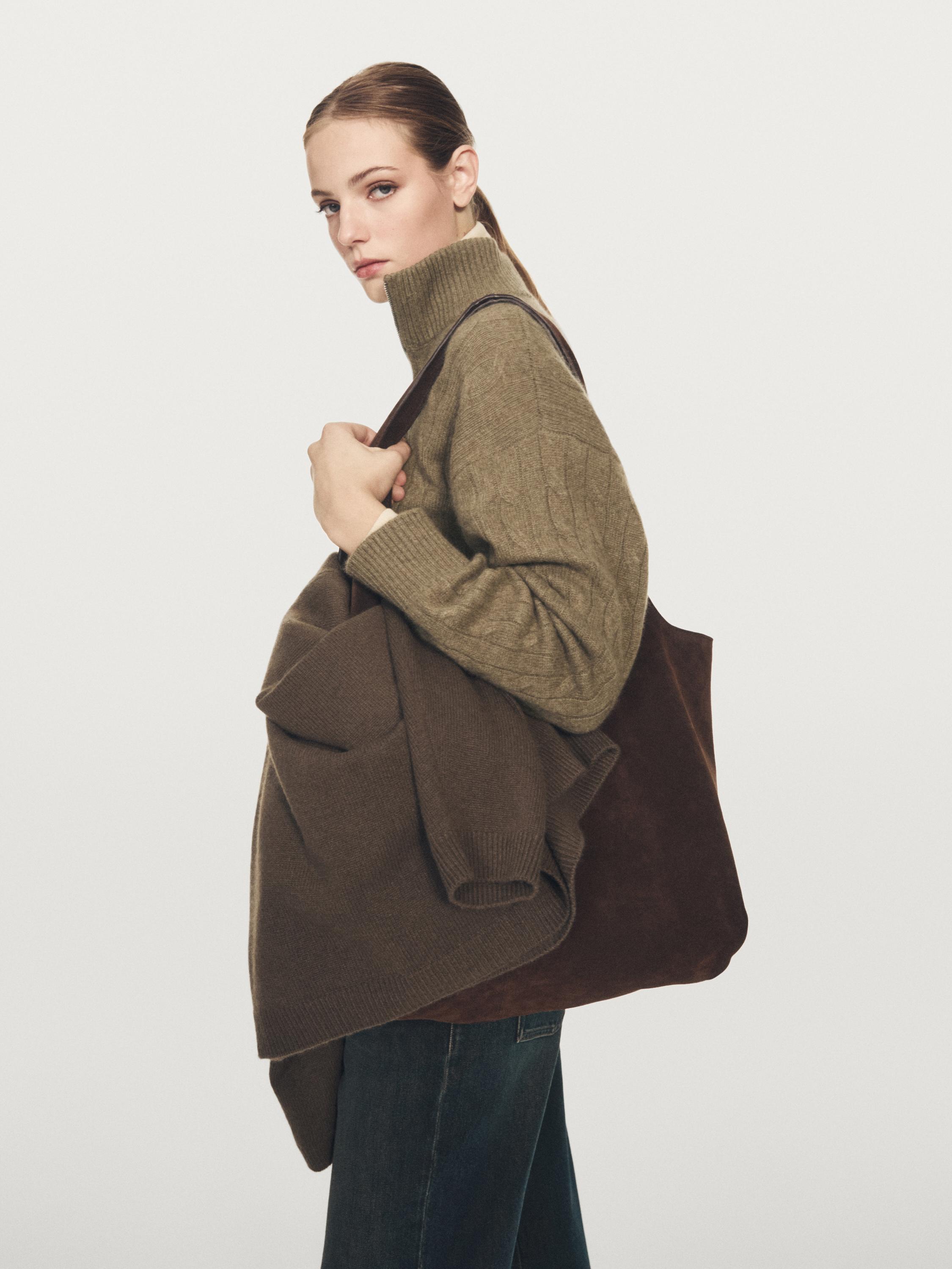 100% cashmere high neck sweater with zip