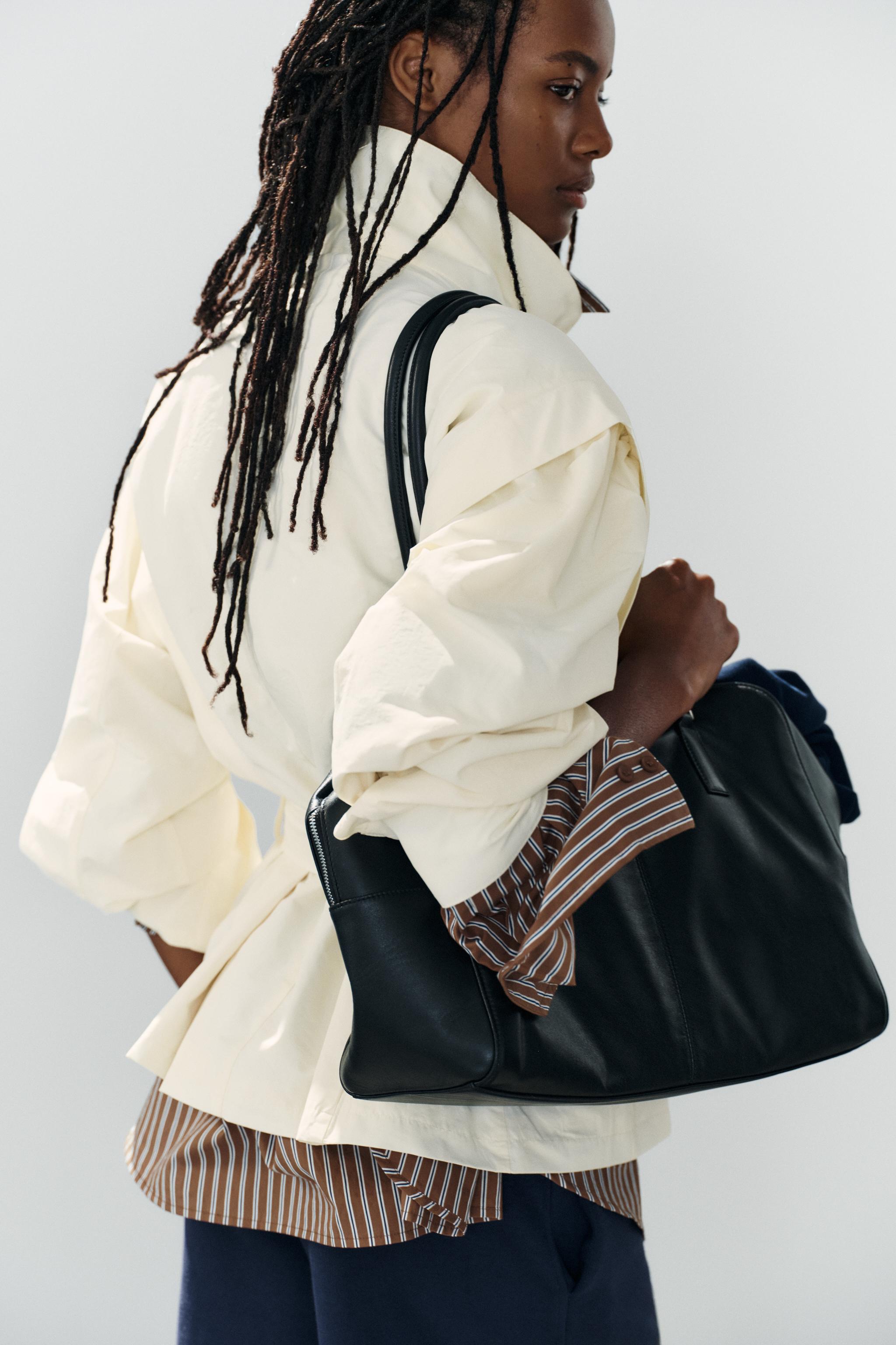 HIGH-NECK BELTED BLAZER