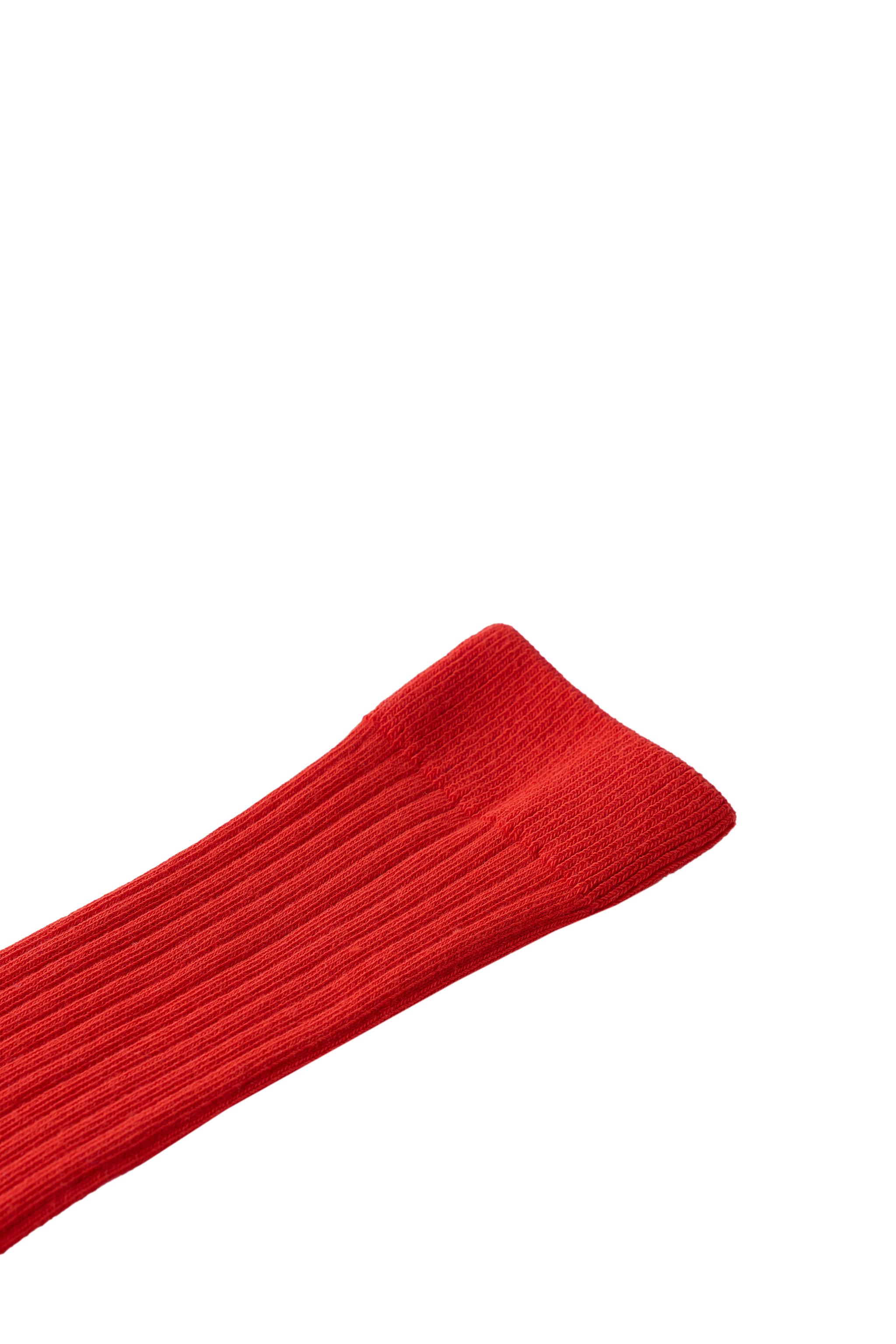 MID-LENGTH RIBBED SOCKS — Red