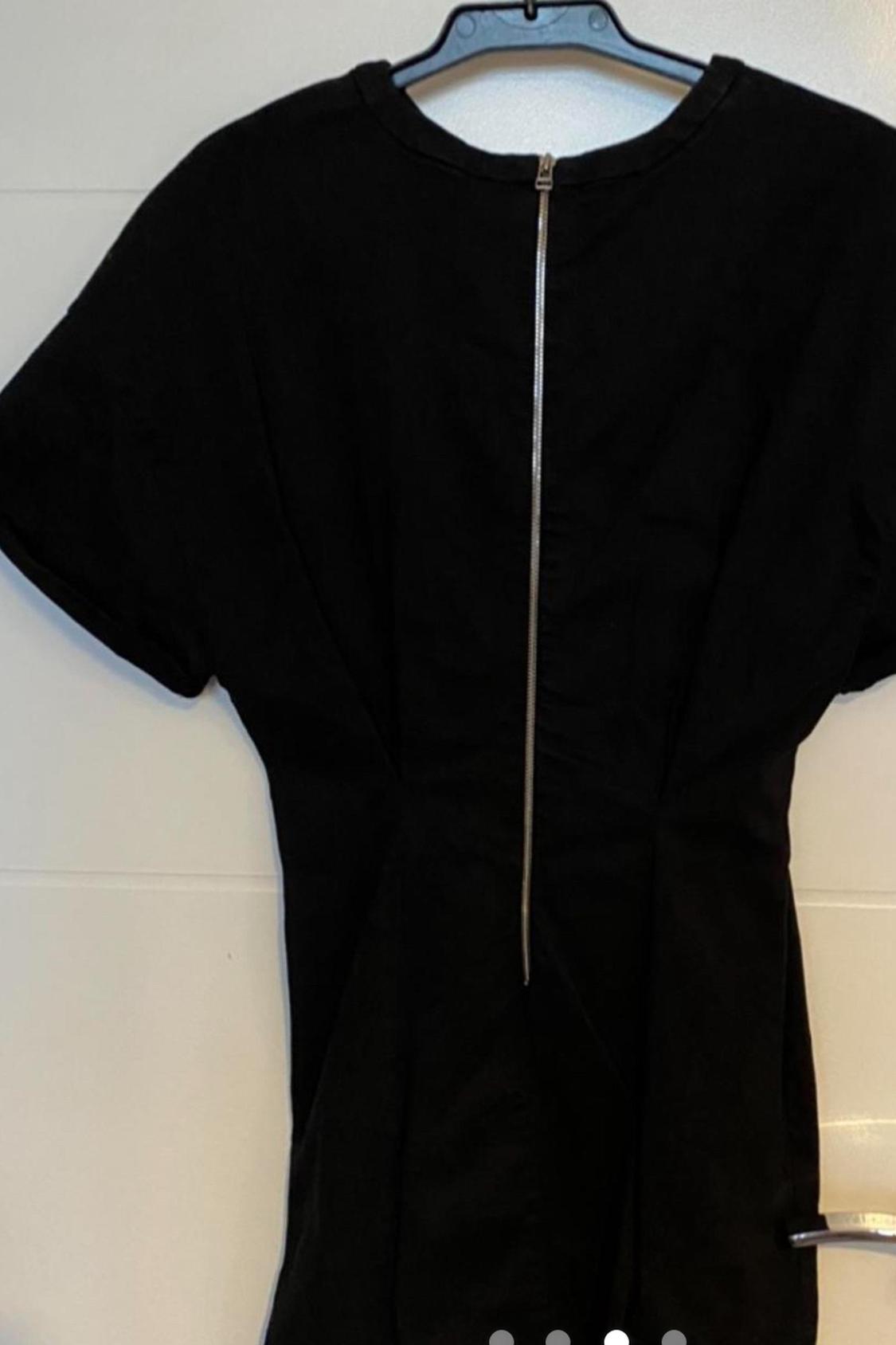 ZIP-UP DRESS - Image 2