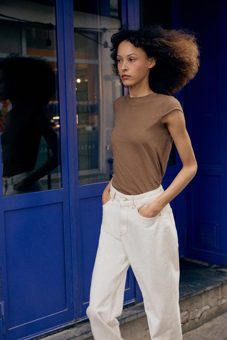 ZARA MINIMAL SHORT SLEEVE T-SHIRT