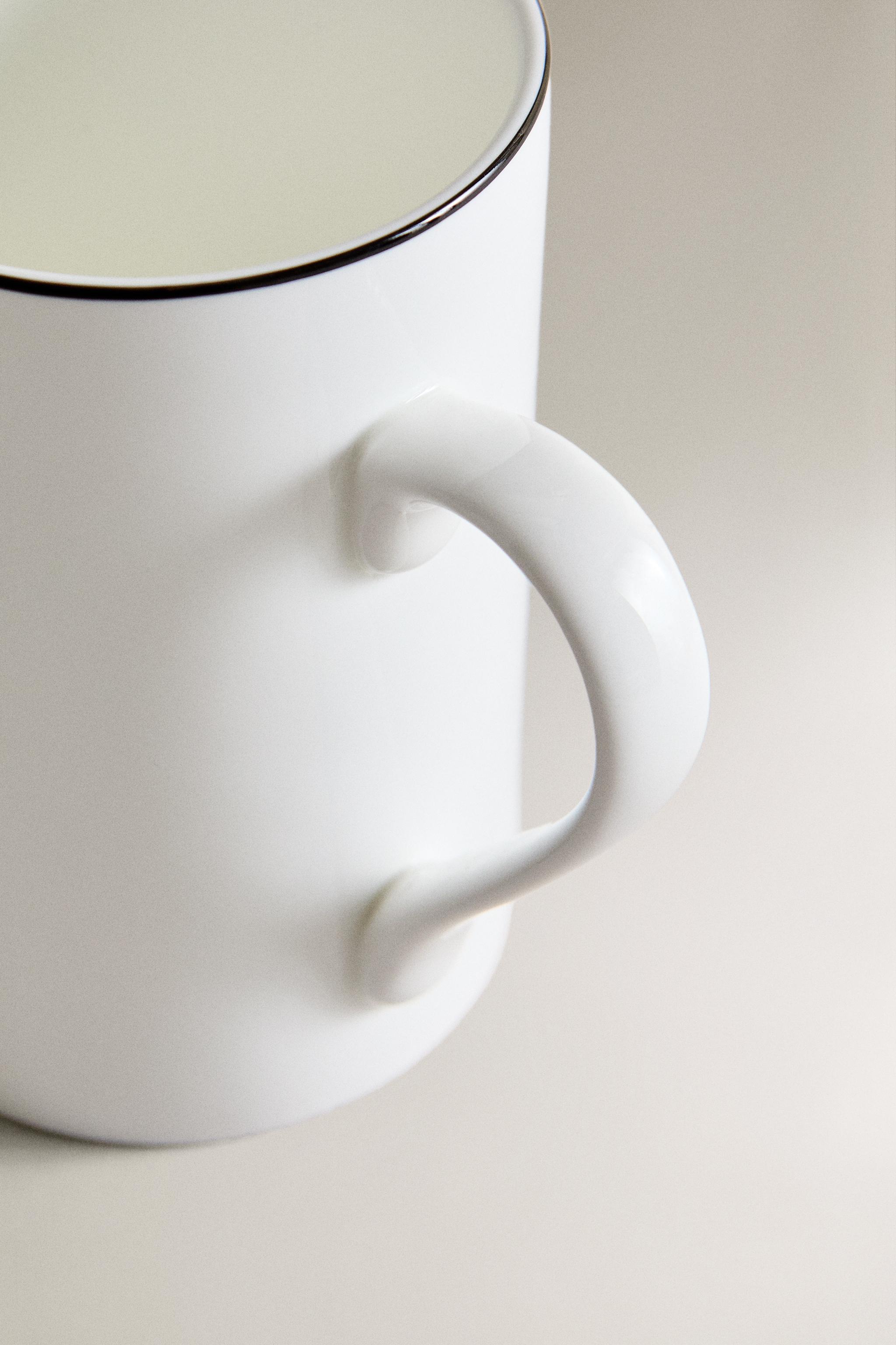 BLACK-RIMMED BONE CHINA MUG - Black / White | ZARA Japan / 日本