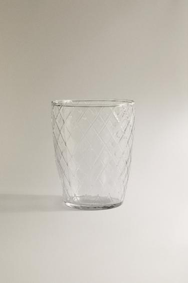 TANDBØRSTEKRUS MED ROMBEMØNSTER - 990 fra Zara