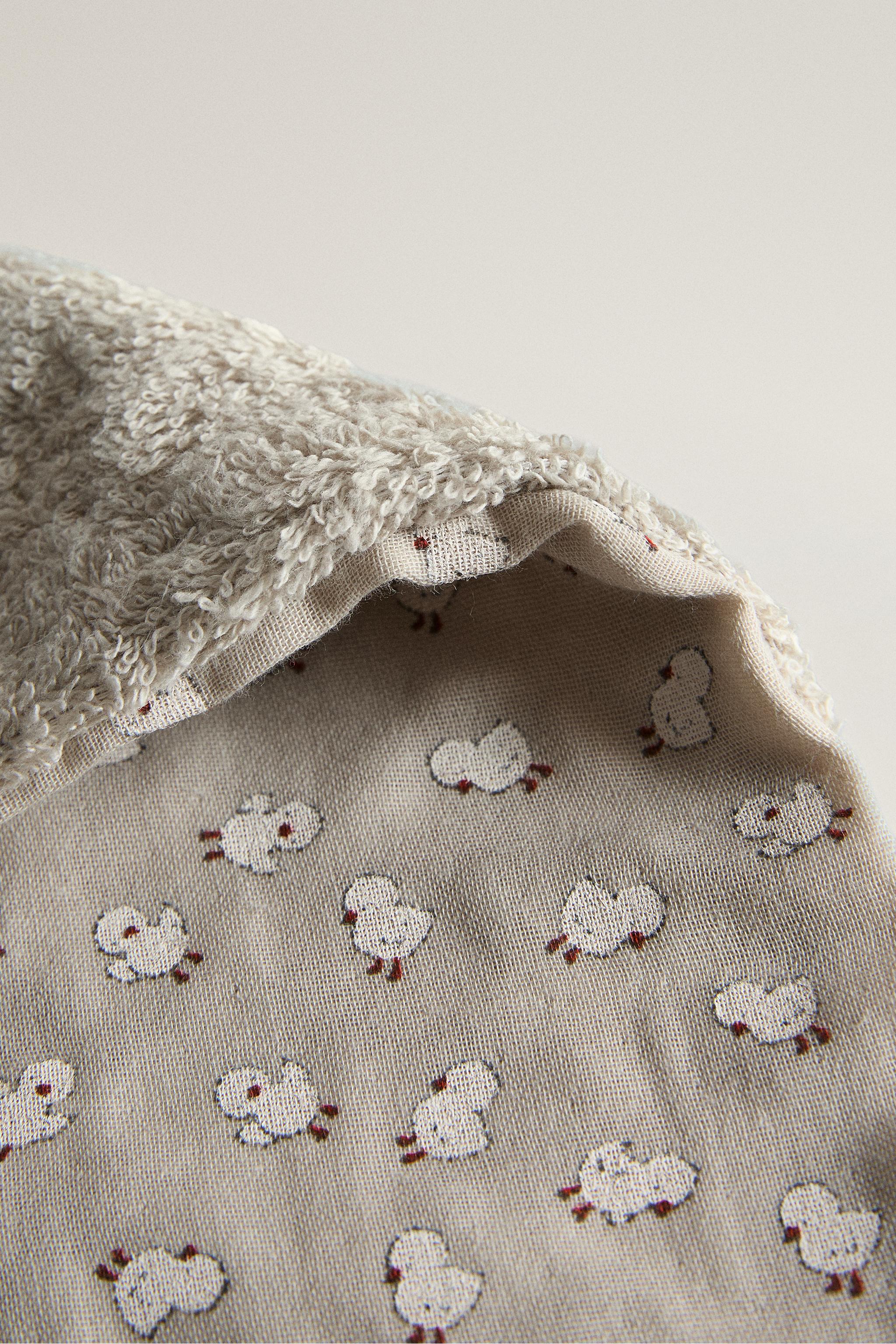KIDS' BUNNY SHOULDER BIB